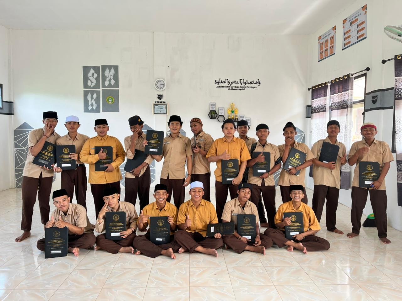 Kolaborasi Guru Mapel dan Wali Kelas, Pembagian Rapor Sesuai Jadwal